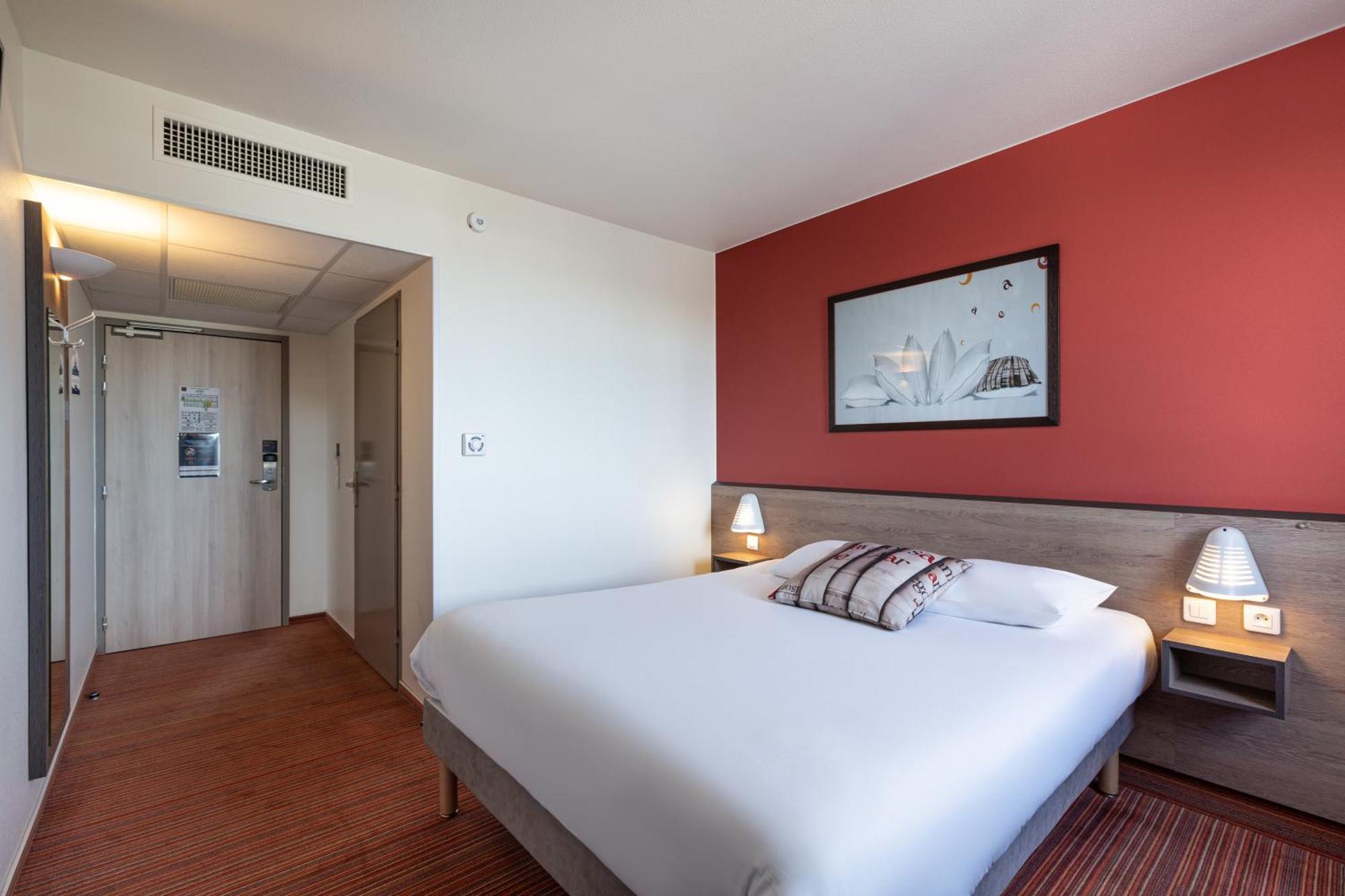 Ace Hotel Creutzwald Saint Avold Exterior foto